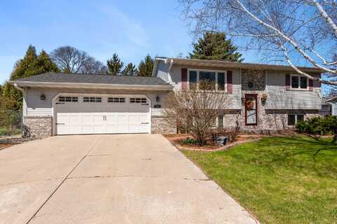 233 S Heritage St, Belgium, WI 53004