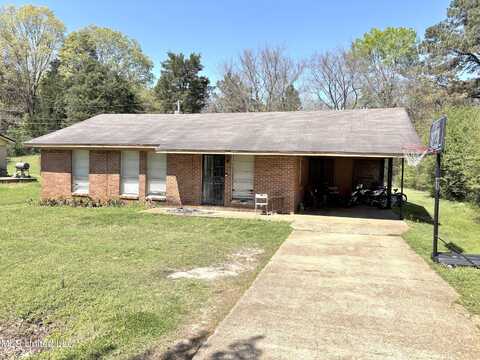 542 Sanders Avenue, Holly Springs, MS 38635