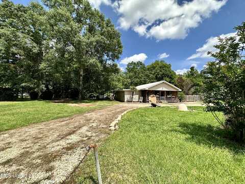 378 White Chapel Road, Carriere, MS 39426