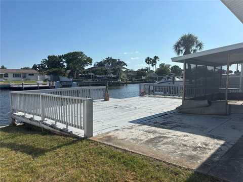 8422 BOXWOOD DRIVE, TAMPA, FL 33615