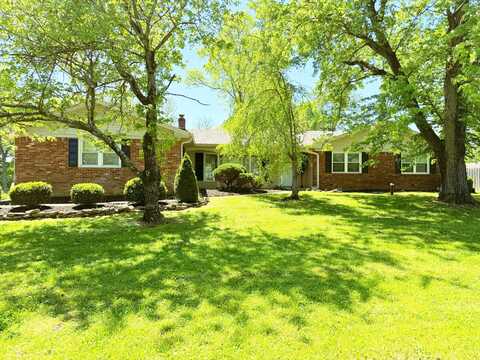 8835 Briarclift Road, Indianapolis, IN 46256