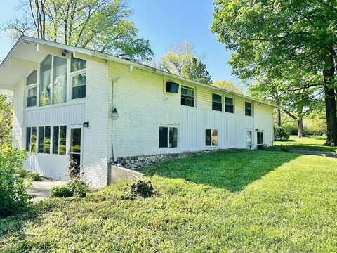 3081 Woodridge Road, Shelbyville, IN 46176