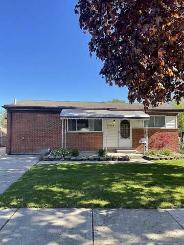 23025 Raymond, Saint Clair Shores, MI 48082