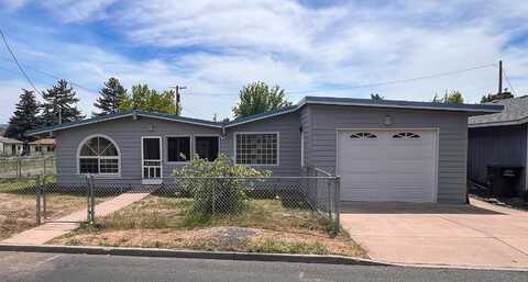 1214 NE Loper Avenue, Prineville, OR 97754