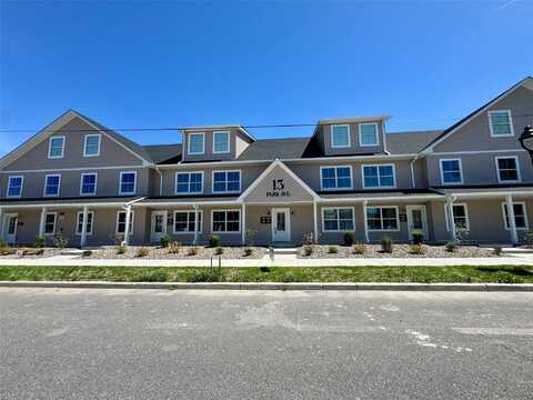 13 Park Avenue, Wallkill, NY 12589