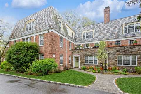 80 Pinewood Road, Hartsdale, NY 10530