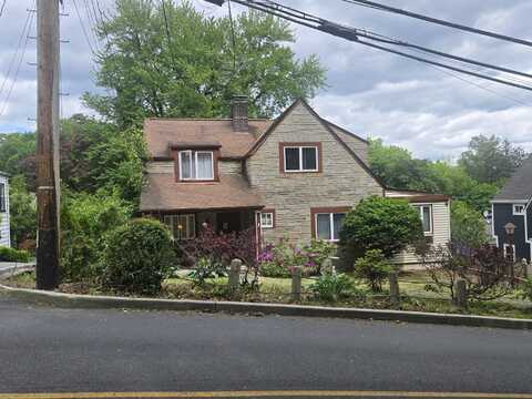 39 Hillcrest, Hartsdale, NY 10530