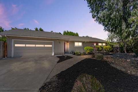 50 Florence CT, HOLLISTER, CA 95023