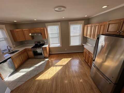 8 Fowler St., Salem, MA 01970
