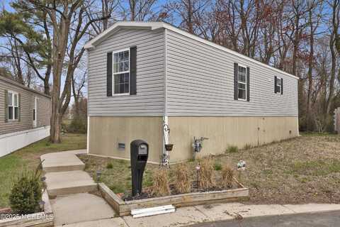 16 Bayshore Mobile Mnr, Hazlet, NJ 07730