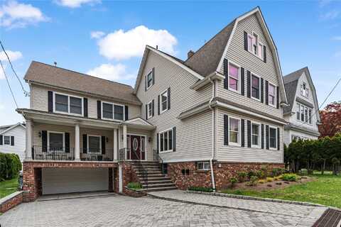 11 Lincoln Avenue, Tuckahoe, NY 10707