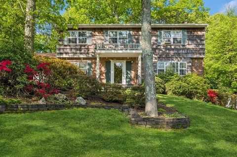 24 Oak Hill Lane, Kings Park, NY 11754