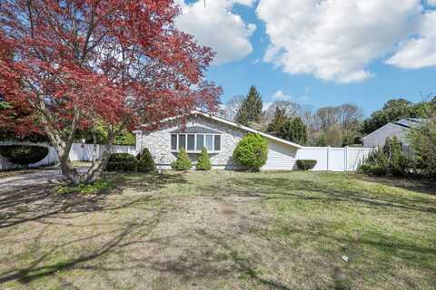 65 N Howell Avenue, Centereach, NY 11720