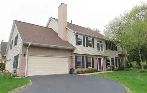 1411 Laurel Oaks Drive, Streamwood, IL 60107