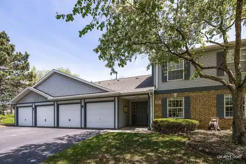 1025 Chaucer Court E, Elgin, IL 60120