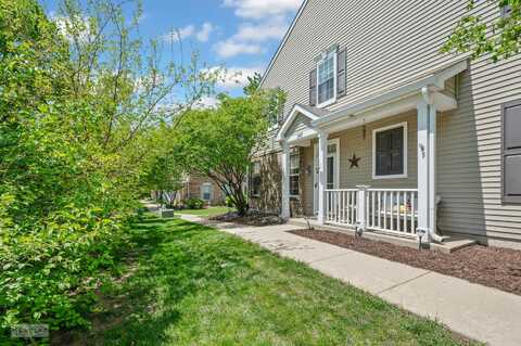 247 Springbrook Trail S, Oswego, IL 60543