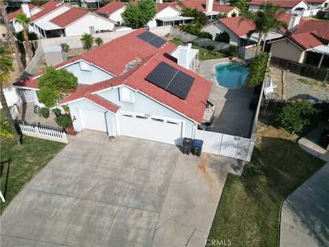 985 Basalt Court, Hemet, CA 92543