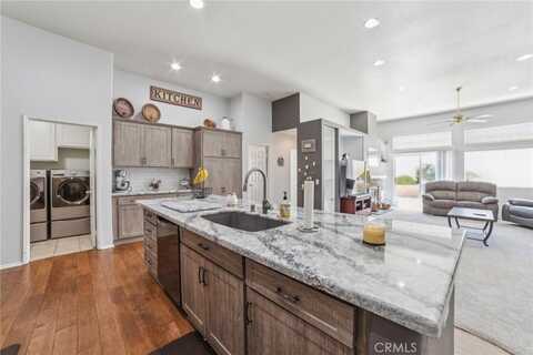 8932 Glenwood Avenue, Hesperia, CA 92344