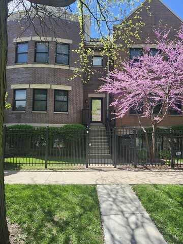 4150 S Drexel Boulevard, Chicago, IL 60653