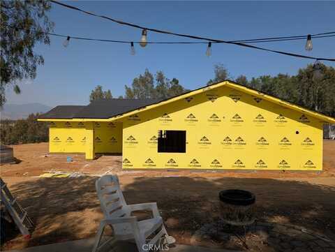 43145 BOB CAT, Banning, CA 92220