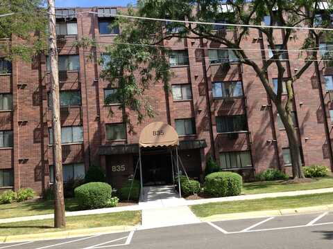 835 Pearson Street, Des Plaines, IL 60016