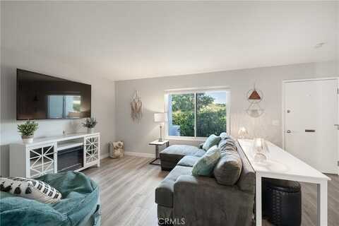 226 Green Lea Place, Thousand Oaks, CA 91361