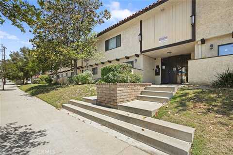 13540 Hubbard Street, Sylmar, CA 91342