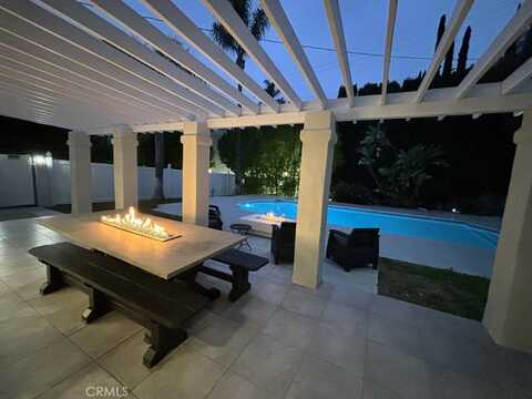 8731 Topanga Canyon Boulevard, West Hills, CA 91304