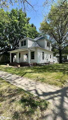 614 S 7Th Street, Oskaloosa, IA 52577