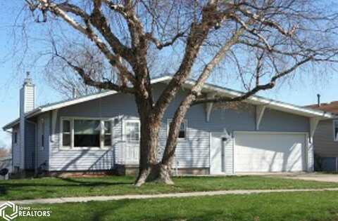 209 Westwood Drive, Marshalltown, IA 50158
