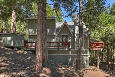 781 Nadelhorn Drive, Lake Arrowhead, CA 92352