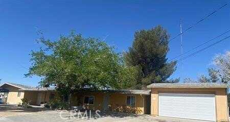 8782 Peach Avenue, Hesperia, CA 92345