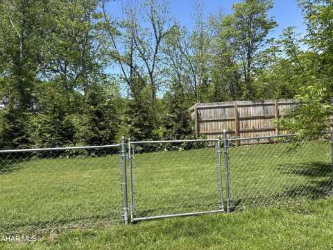 897 Burns Avenue, Altoona, PA 16601