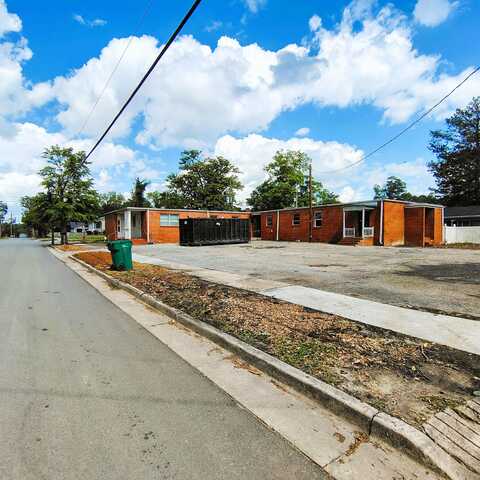 102 W Market Street, Timmonsville, SC 29161