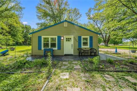 6329 Green Road, North Kingsville, OH 44004