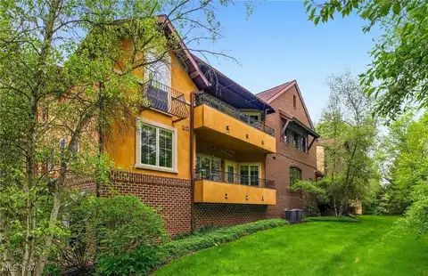 1466 S Main Street, North Canton, OH 44720