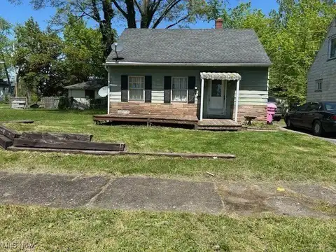 544 Roosevelt Street NW, Warren, OH 44483
