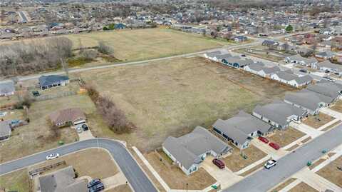 Gamble RD, Centerton, AR 72719
