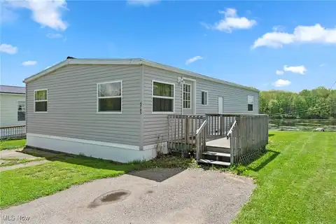 4765 Valley Hills Drive, Ravenna, OH 44266