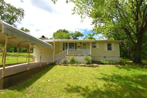 1126 2nd ST, Stilwell, OK 74960