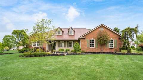 5365 Pine Valley Drive, Zanesville, OH 43701