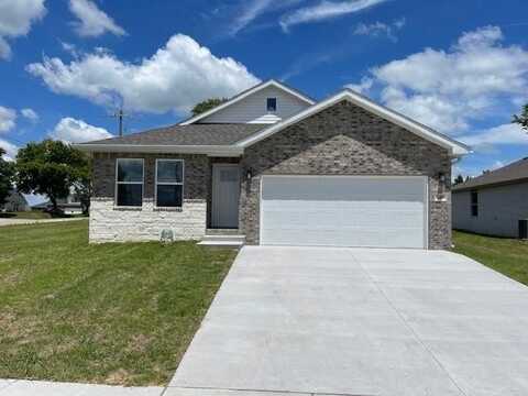 100 Keaton ST, Prairie Grove, AR 72753