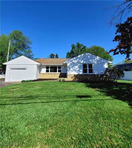 2222 Whipple Avenue NW, Canton, OH 44708