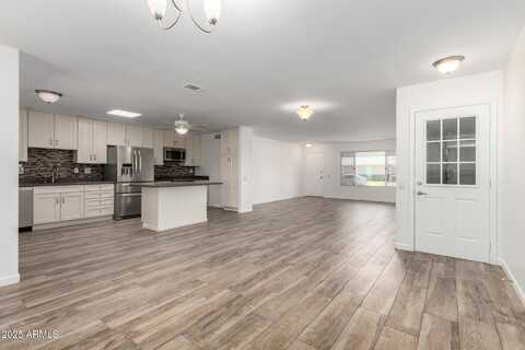 9863 W COUNTRY CLUB Court, Sun City, AZ 85373