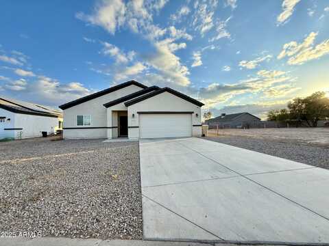 8477 W TINAJAS Drive, Arizona City, AZ 85123