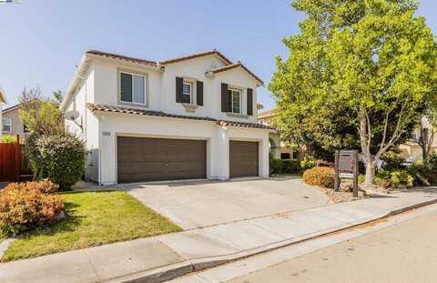 2228 Golden Leaf Ln, Tracy, CA 95377