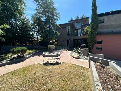 2513 Moffitt Way, Bakersfield, CA 93309