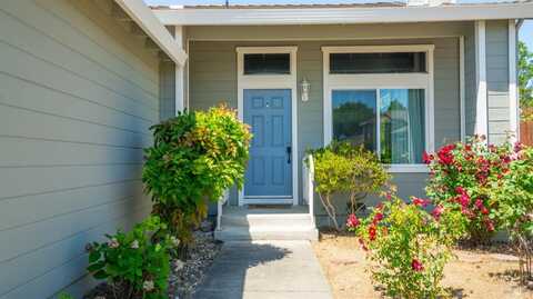 367 Hilltop Court, Vacaville, CA 95687