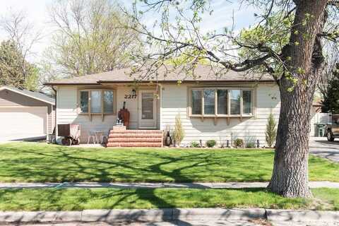 2217 Miles Avenue, Billings, MT 59102