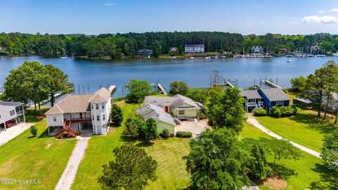 9203 Hornigold Avenue, Oriental, NC 28571